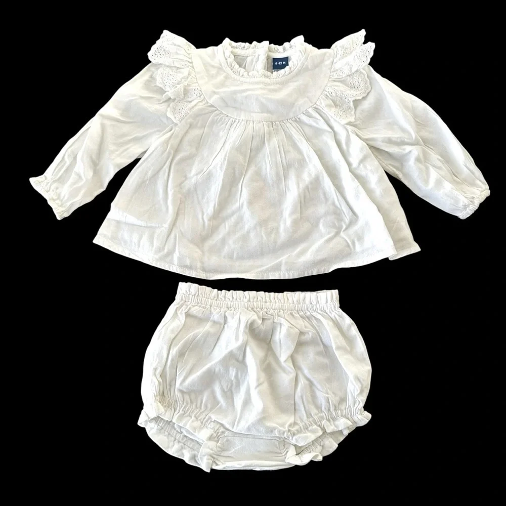 Old Navy Baby Girls 6-12 months White 2 Piece Eyelet Lace Trim Dress Set Wedding